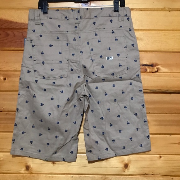 🍀 Beverly Hills Polo Club Boy’s belted shorts 20 - Picture 2 of 4